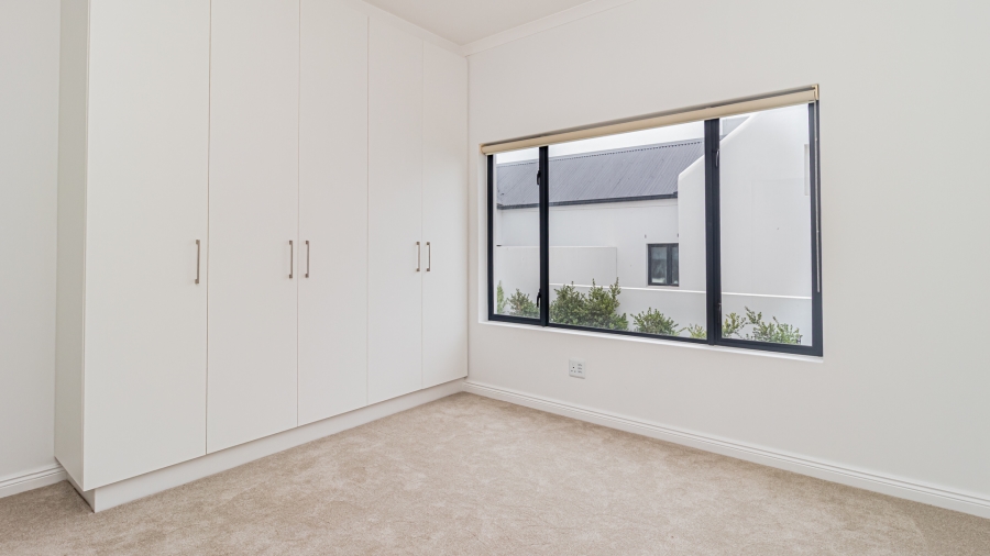 2 Bedroom Property for Sale in Middedorp Western Cape